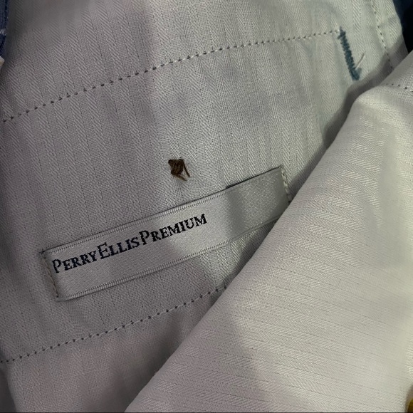 Perry Ellis Men Blue Shorts - Picture 7 of 7